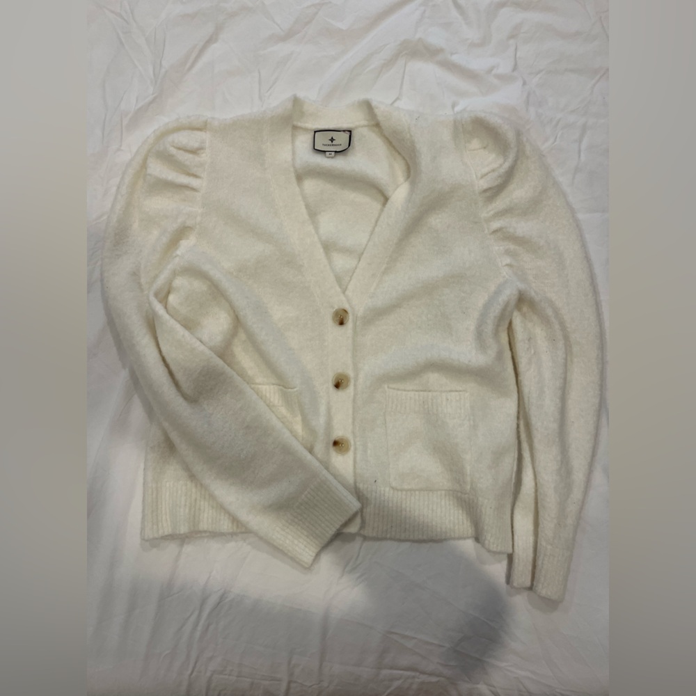 Tuckernuck cardigan size M worn twice